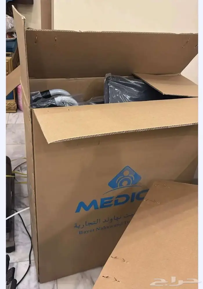 كرسي كهربائي لذوي الإحتياجات الخاصة 1