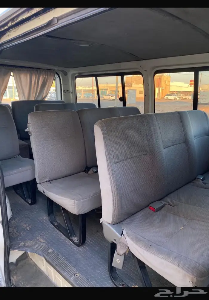 باص تويوتا هايس للإيجار 2