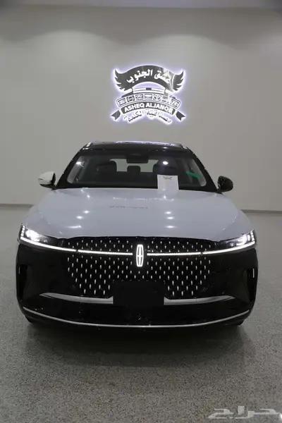 لينكون نوتيلوس 2024 ألوان  أسود   رصاصي ب221 950 بالضريبة index