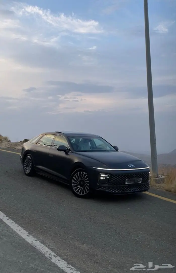 هيونداي ازيرا كالتجرافي 2024 للبيع 4