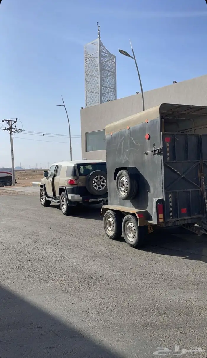 عربة نقل خيل 0