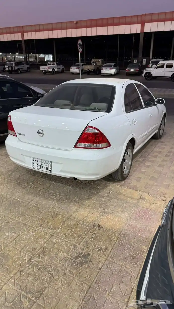 نيسان صني 2012 ممشي قليل 3