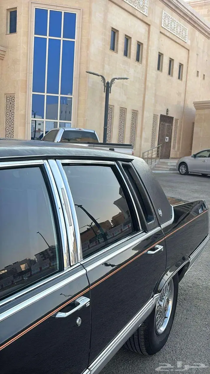 كاديلاك فليتوود موديل 1991 3