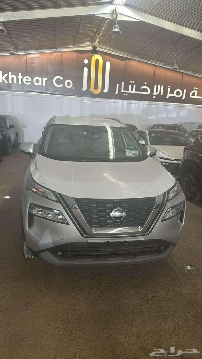 نيسان اكس تريل 4 4 نص فل sv موديل 2025 8