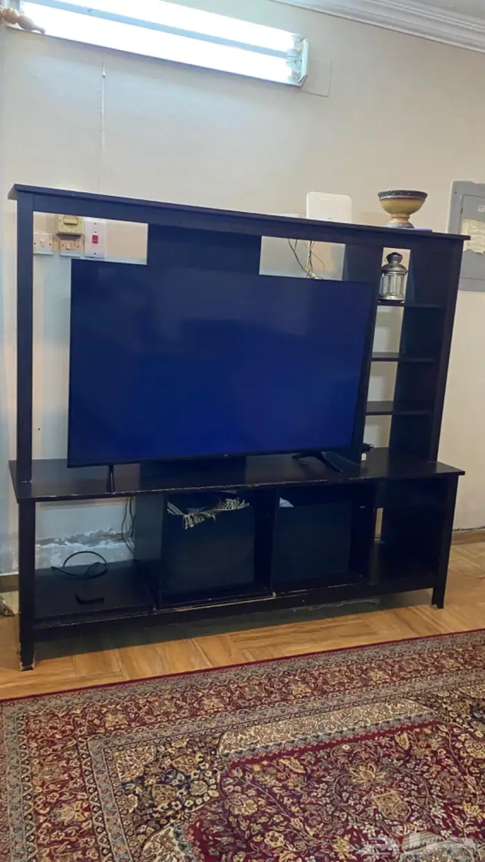 دولاب تلفزيون ايكيا للبيع المستعجل 0