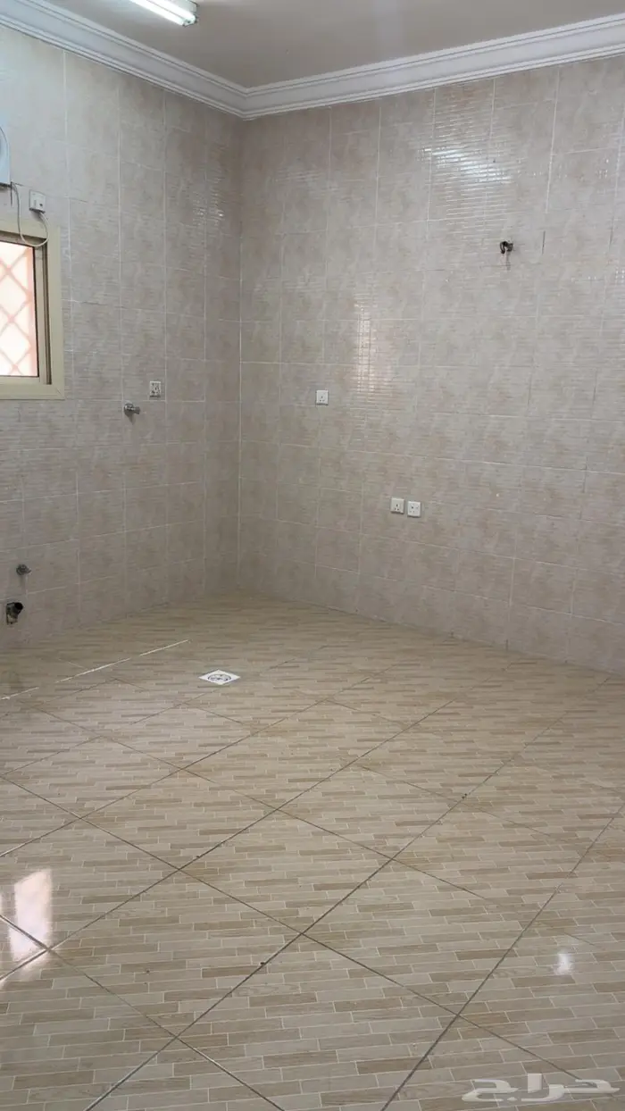 شقة للإيجار الصالحيه 3