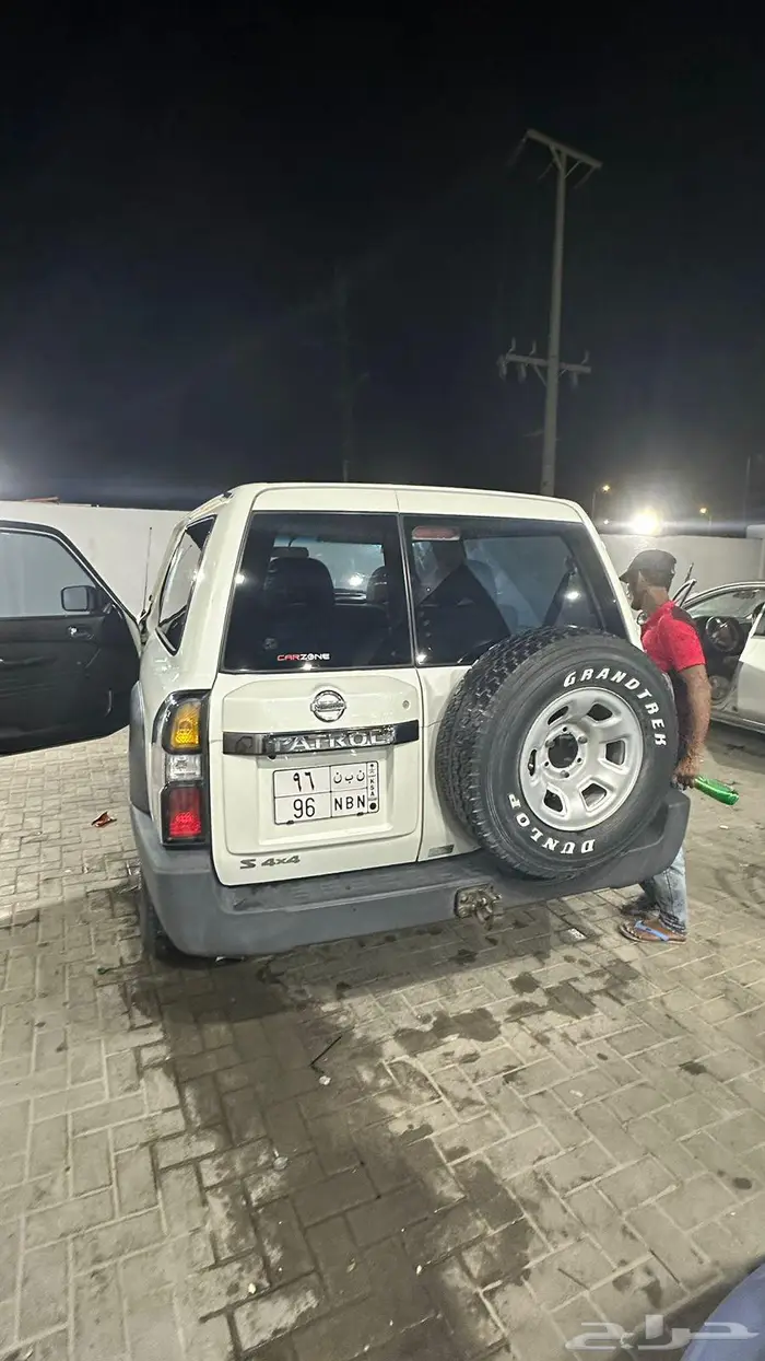 نيسان سفاري 2009 3