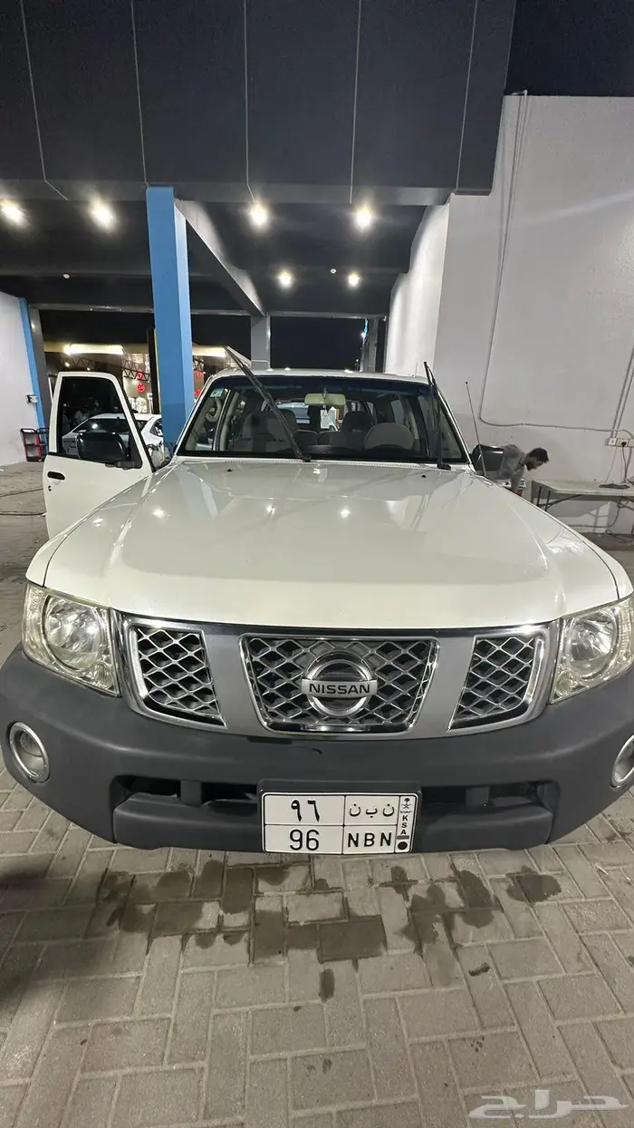 نيسان سفاري 2009 1