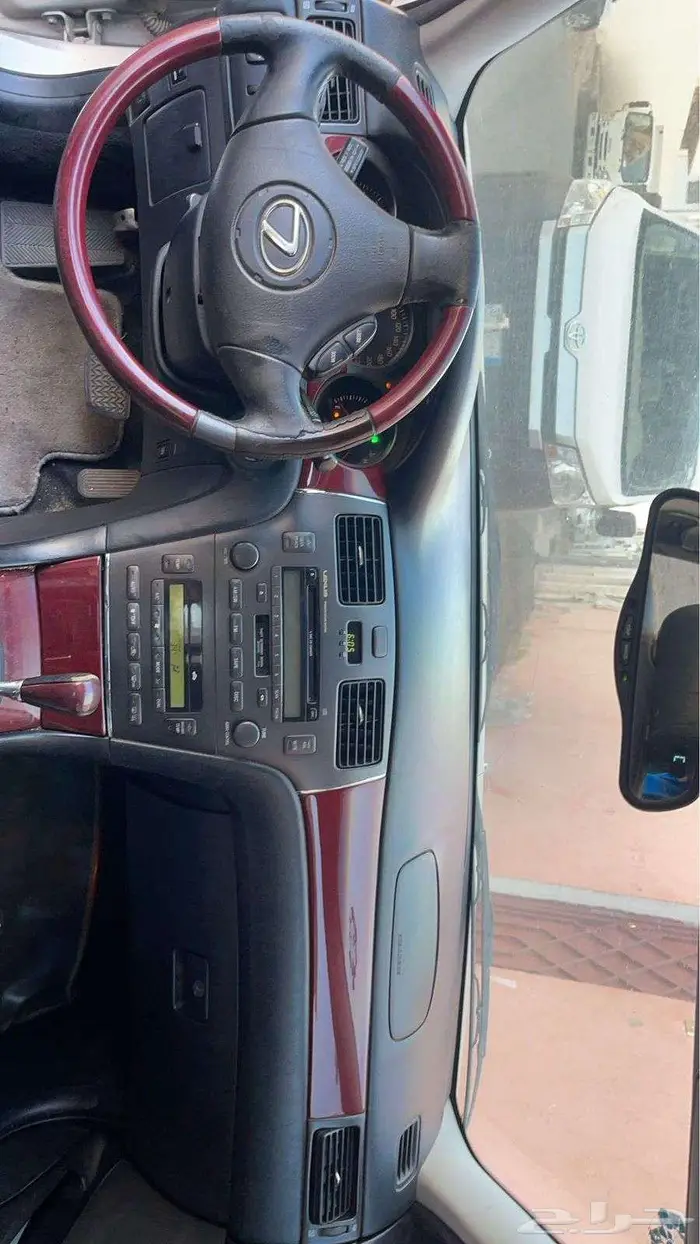 لكزس es300 موديل 2004 للبيع 4