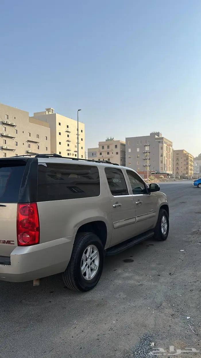 جي ام سي يوكن XL 2009 3