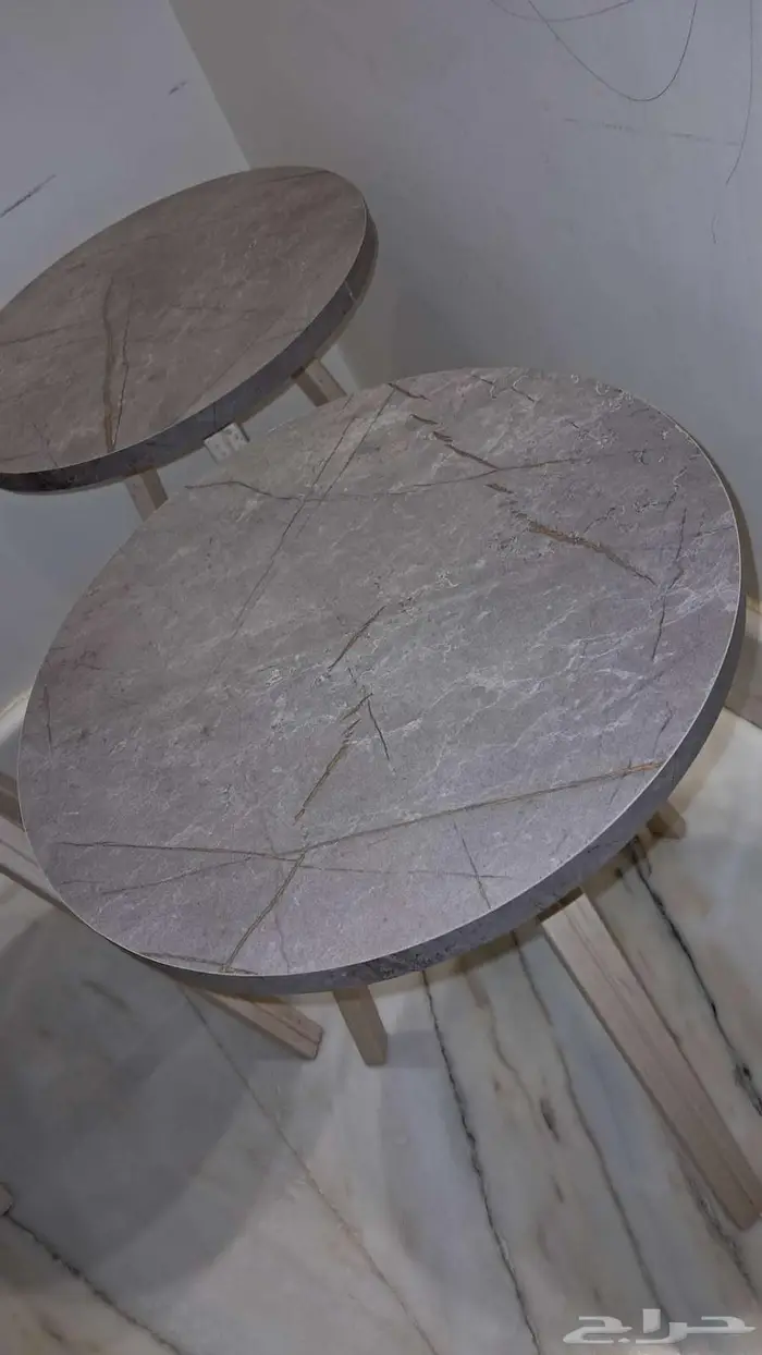 طاولات تقديم وكرسي من ايكيا كأنه جديد 1