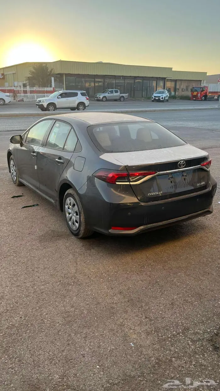 تويوتا كورولا 2025 3