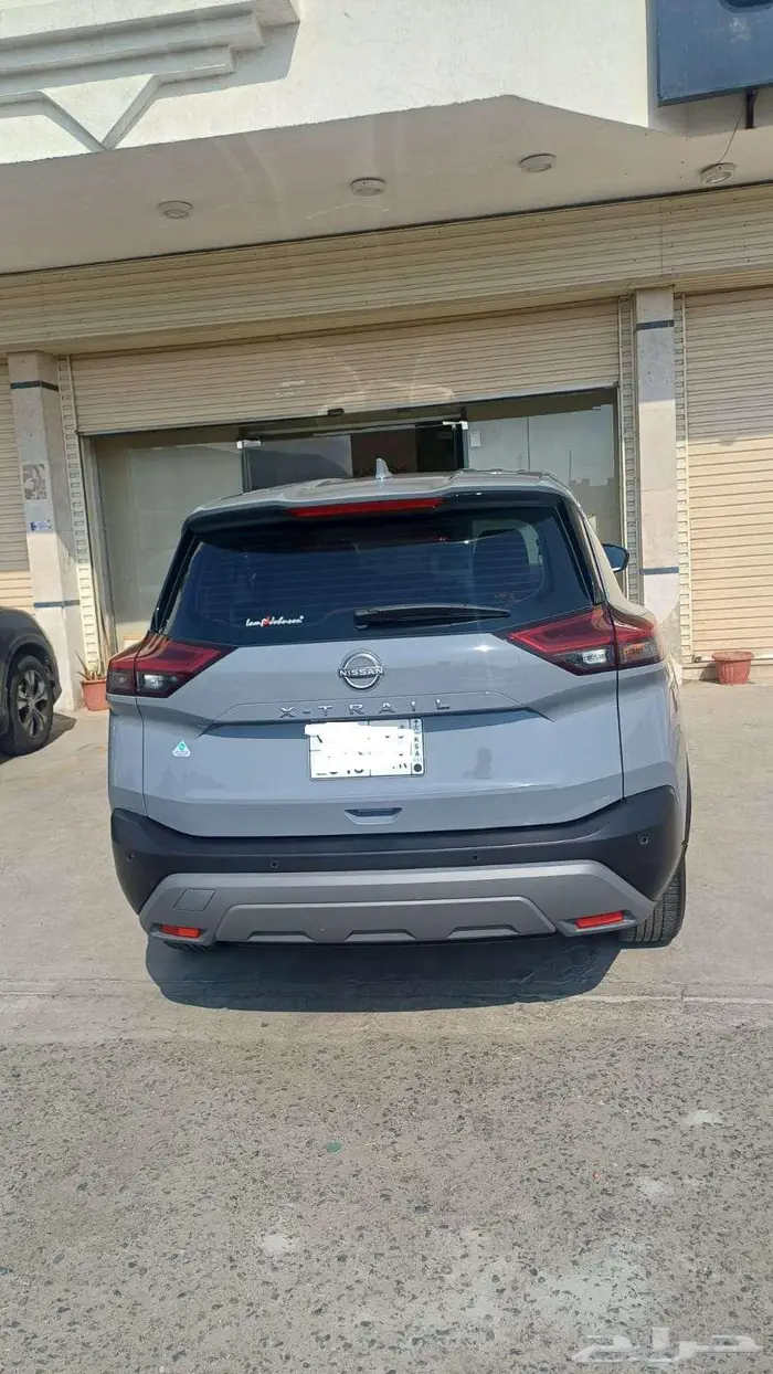 نيسان إكس تريل ستاندر 7 راكب 2024 بدون دبل 2
