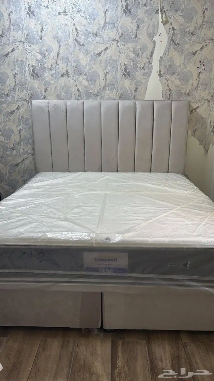 للبيع سرير ومكيف سبلت 0