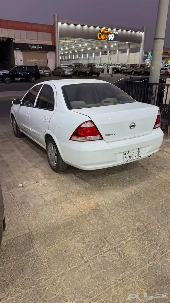 نيسان صني 2012 ممشي قليل 2