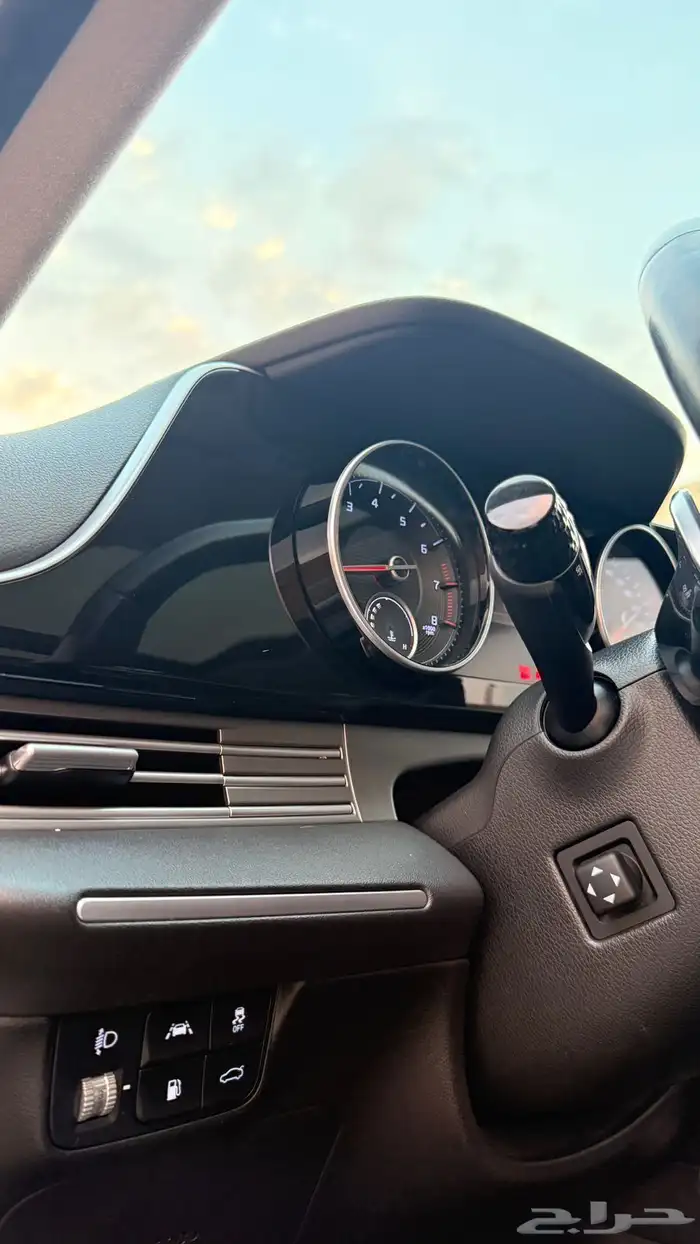 ازيرا ( 2020 ) فل اوبشن 6v بحالة الوكالة 13