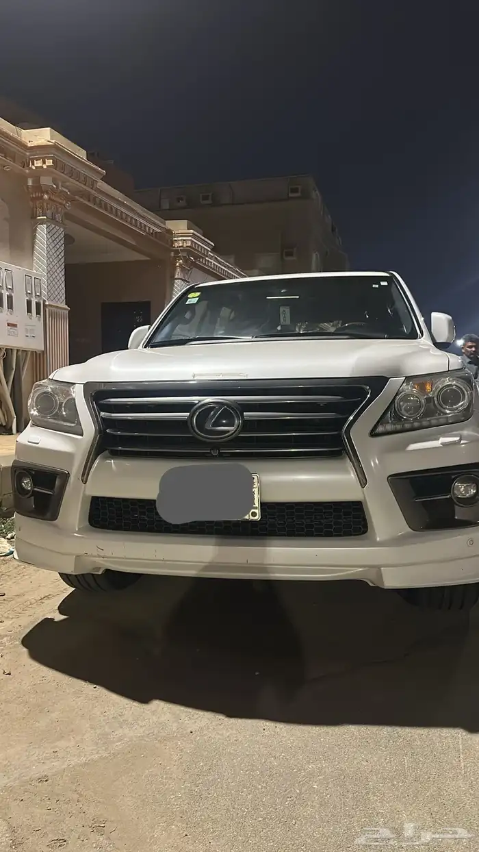 جيب للكزس 2015 (( مخزن ممشى قليل )) 0