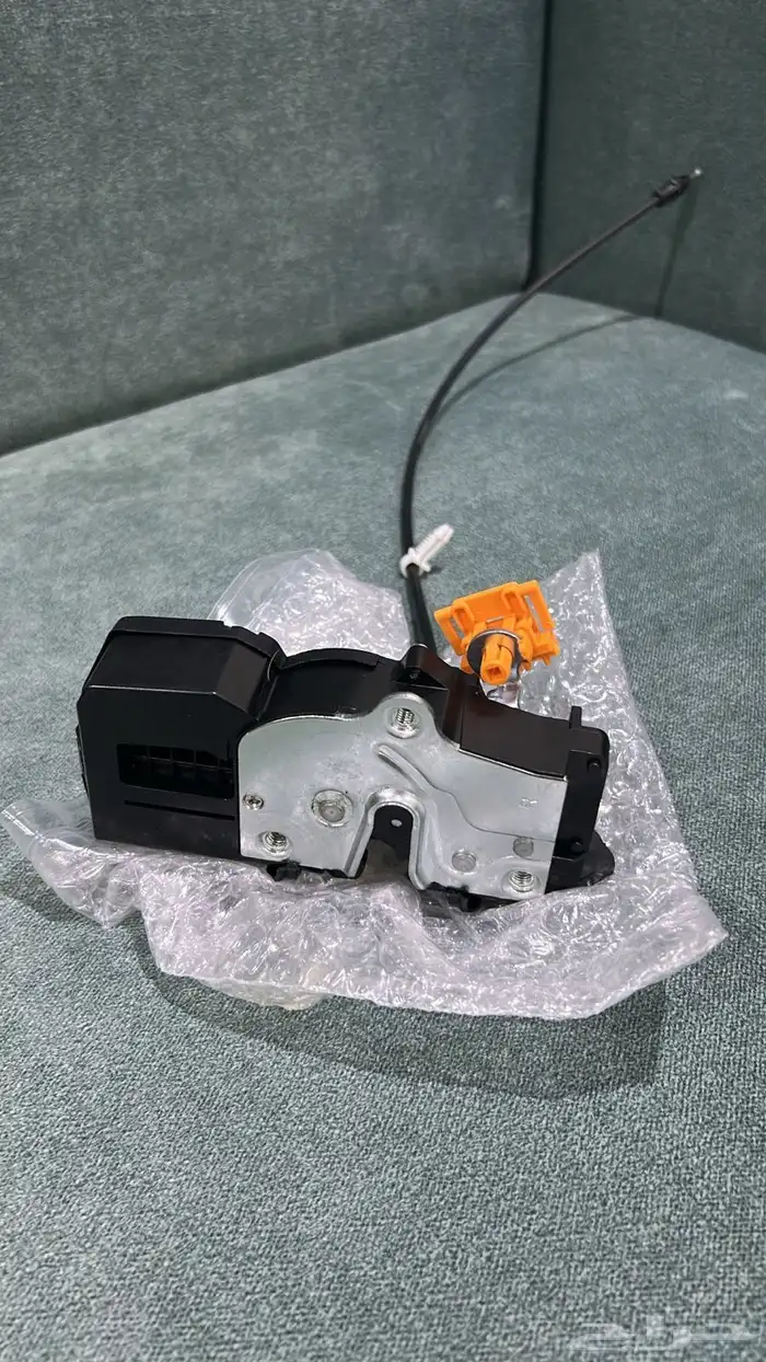 اقفال باب يوكن او تاهو جديدة صناعة امريكي سعر مميز 0