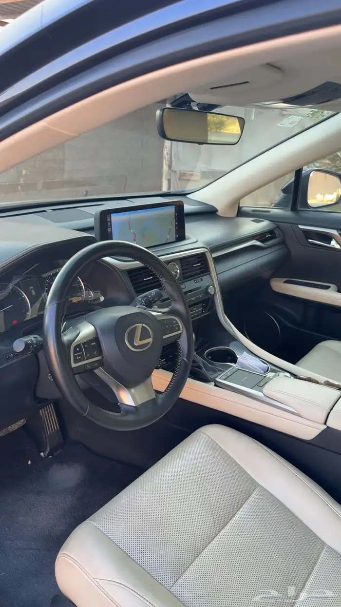 لكزس ار اكس 2020 4