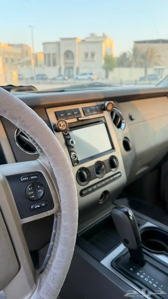 فورد اكسبديشن 8