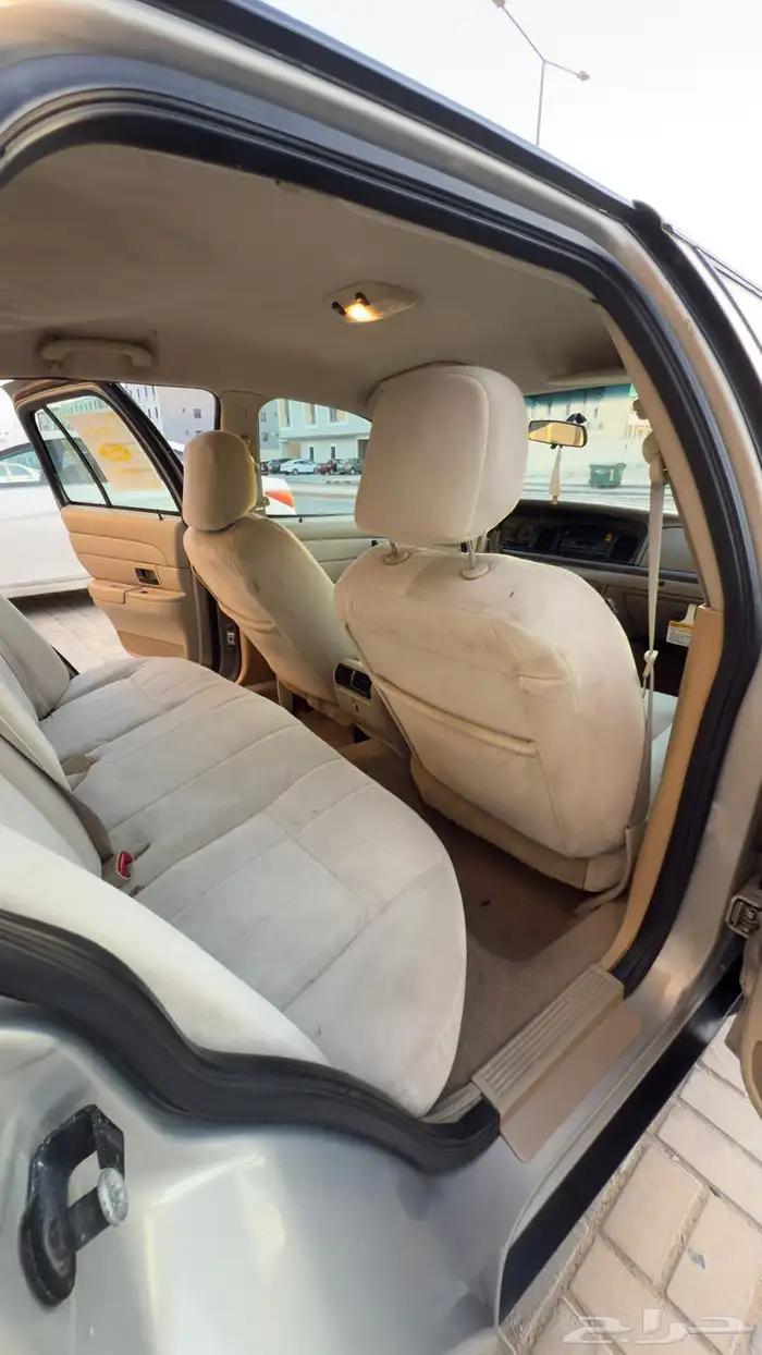 فورد فكتوريا 2009 9