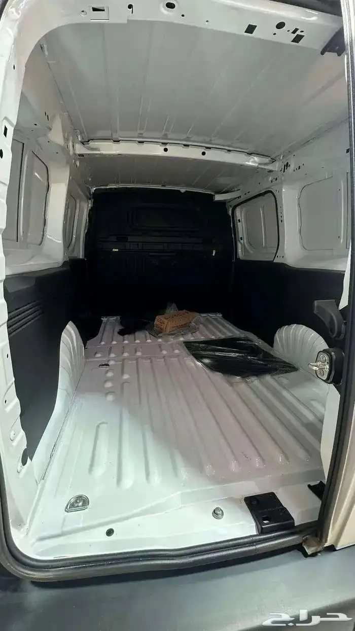 بيجو بارتنر 2024 4