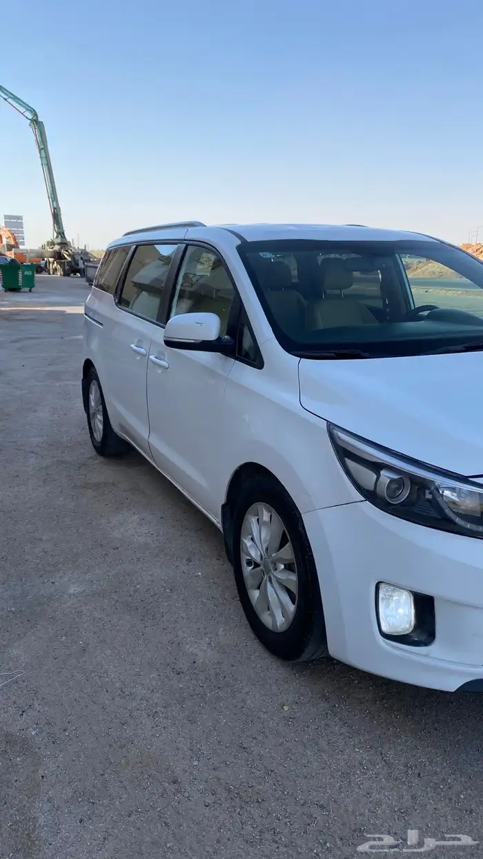 كيا كارنيفال2017 3