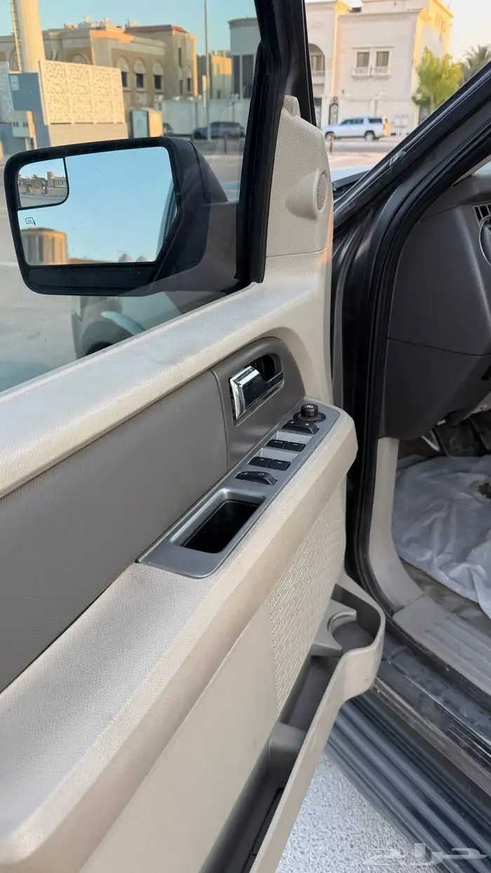 فورد اكسبديشن 9