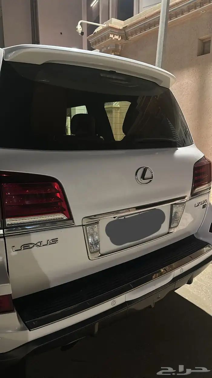 جيب للكزس 2015 (( مخزن ممشى قليل )) 1