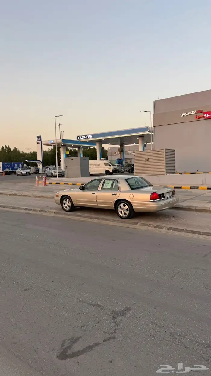 فورد فكتوريا 2009 0