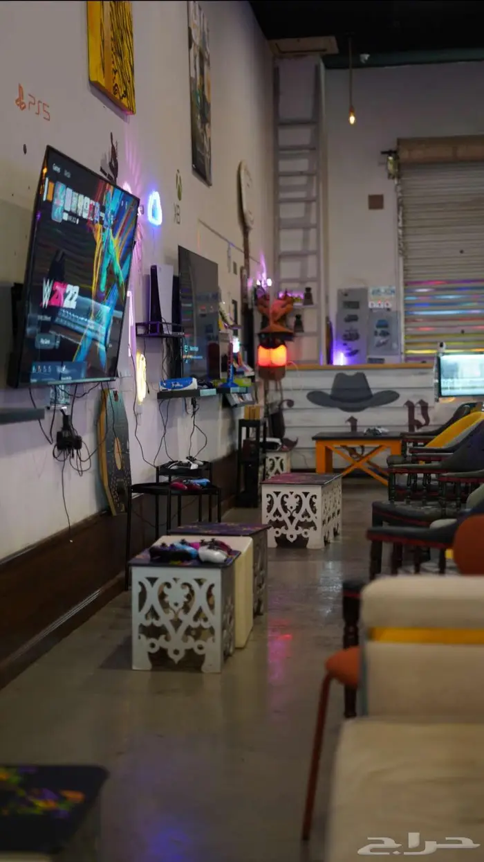 محل مقهى وصالة العاب للتقبيل عالسوم - الخبر حي الصدفة 19