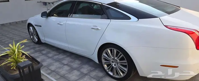 جاكوار XJL لارج 8 سليندر 5.0 بورتوفوليو 2012 2