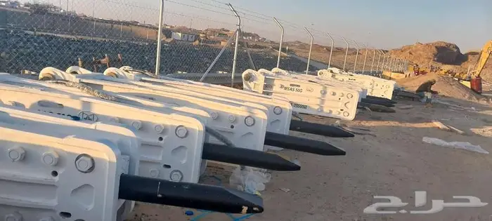 جميع قطع غيار دقاق بوكلين شاكوش حفار 10