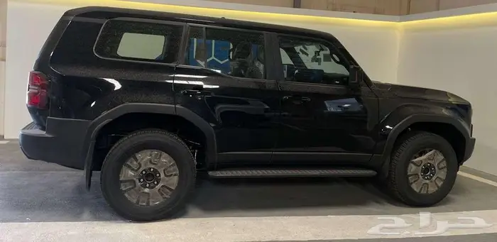 برادو TXL1 بنزين 2025 1