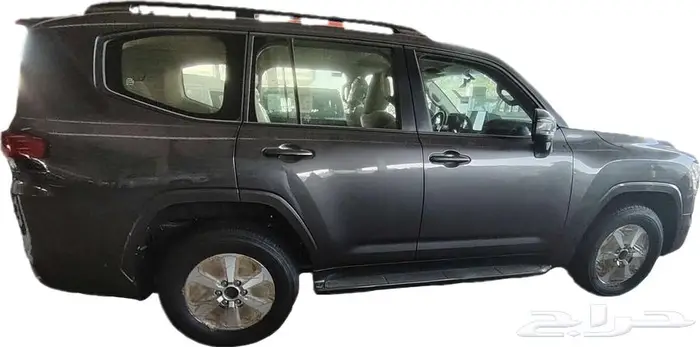 لاندكروزر L2 بنزين موديل 2025 حبه فقط لون رمادي 9