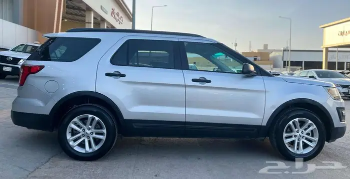 فورد اكسبلورر موديل 2017 - معرض خلف للسيارات 3