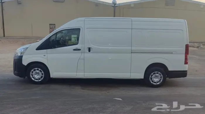 هايس بضاعة 2023 شبه جديد ديزل تويوتا باص 6