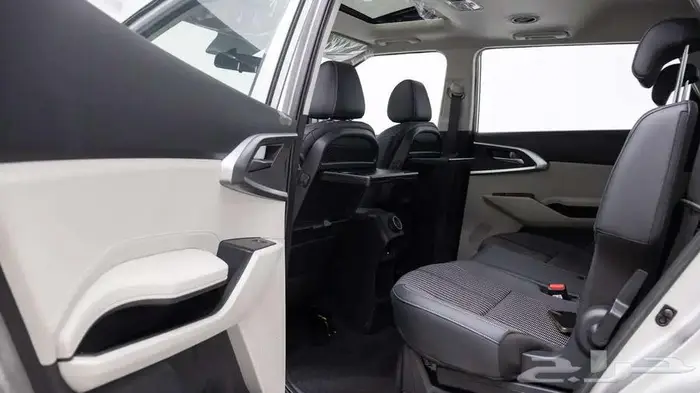 كيا كارينز 2025 بافضل الاسعار متوفر بجميع فروعنا 3