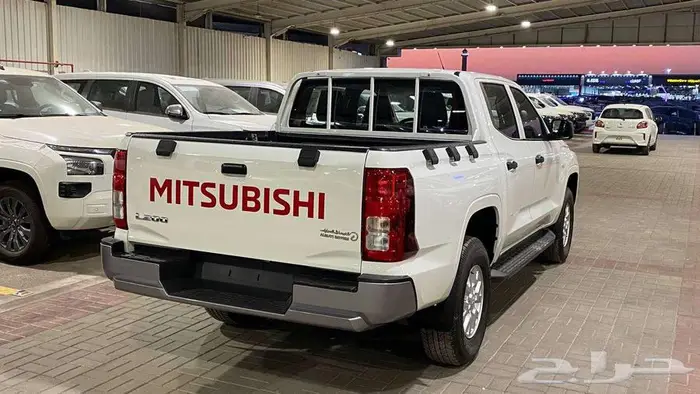 ميتسوبيشي غمارتين دبل بنزين قير عادي 2024 4