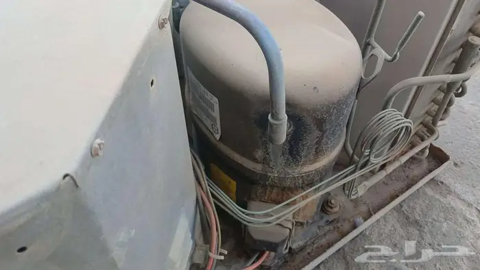 للبيع عدد 2 مكيفات أستخدام شخصي ونظيفة على الشرط 1