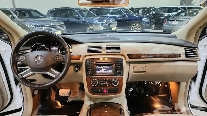 مرسيدس R300 2013 8