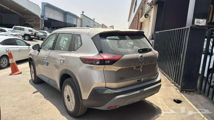 نيسان اكس تريل 4 4 نص فل sv موديل 2025 3