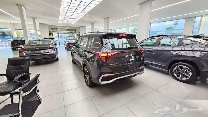 كيا كارنز 2025 نص فل فتحة 2