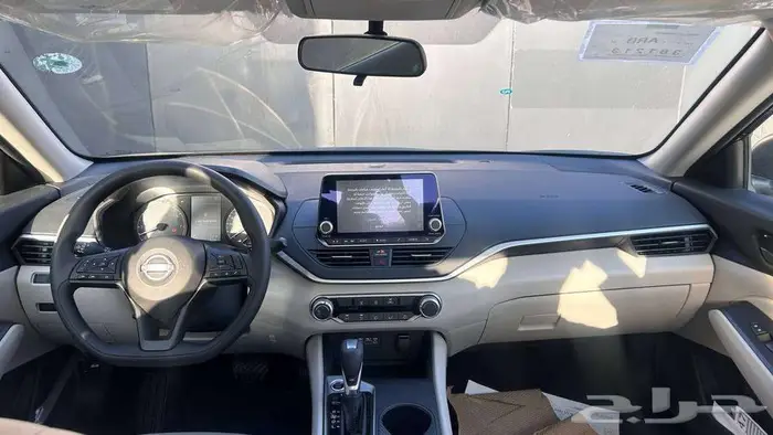 نيسان التيما ستاندر 2025 لدى شركة عبدالمجيد الخضر 6