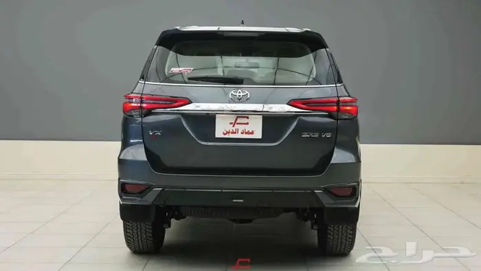 تويوتا فورتشنر VX3 بنزين 2025 2