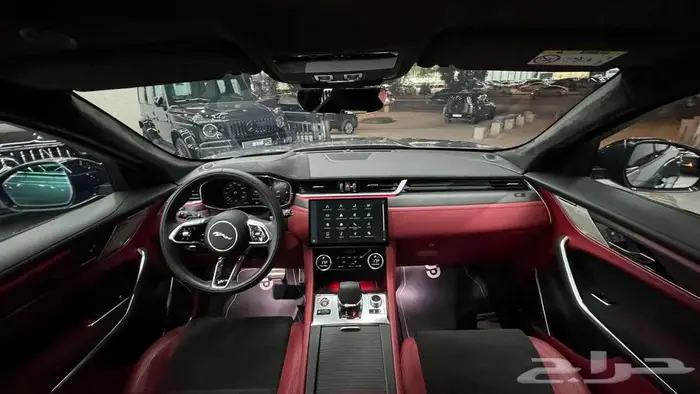 2024جاكوار اس في ارJAGUAR F-pace SVR 8