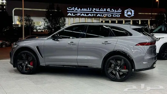 2024جاكوار اس في ارJAGUAR F-pace SVR 4