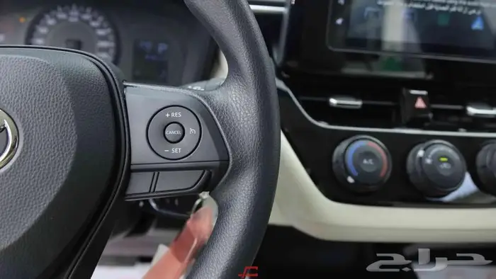 تويوتا كورولا XLI 2.0 مطور بنزين 2025 7