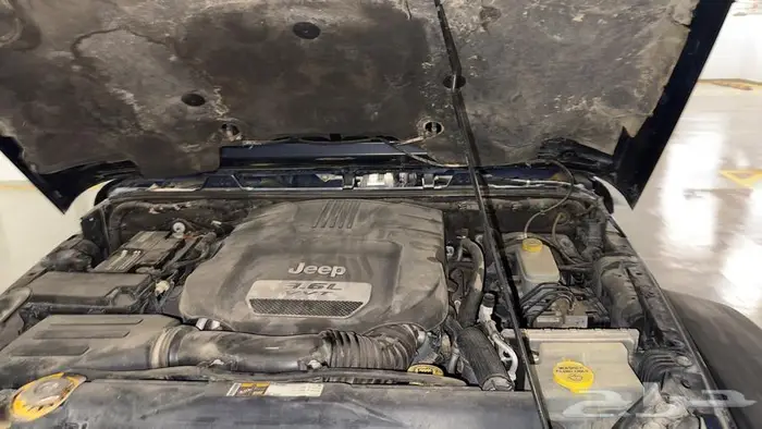 Jeep Wrangler 2013 (قير عادي) 18