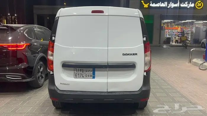 فان رينو دوكر 2022 نضيف جدا 7